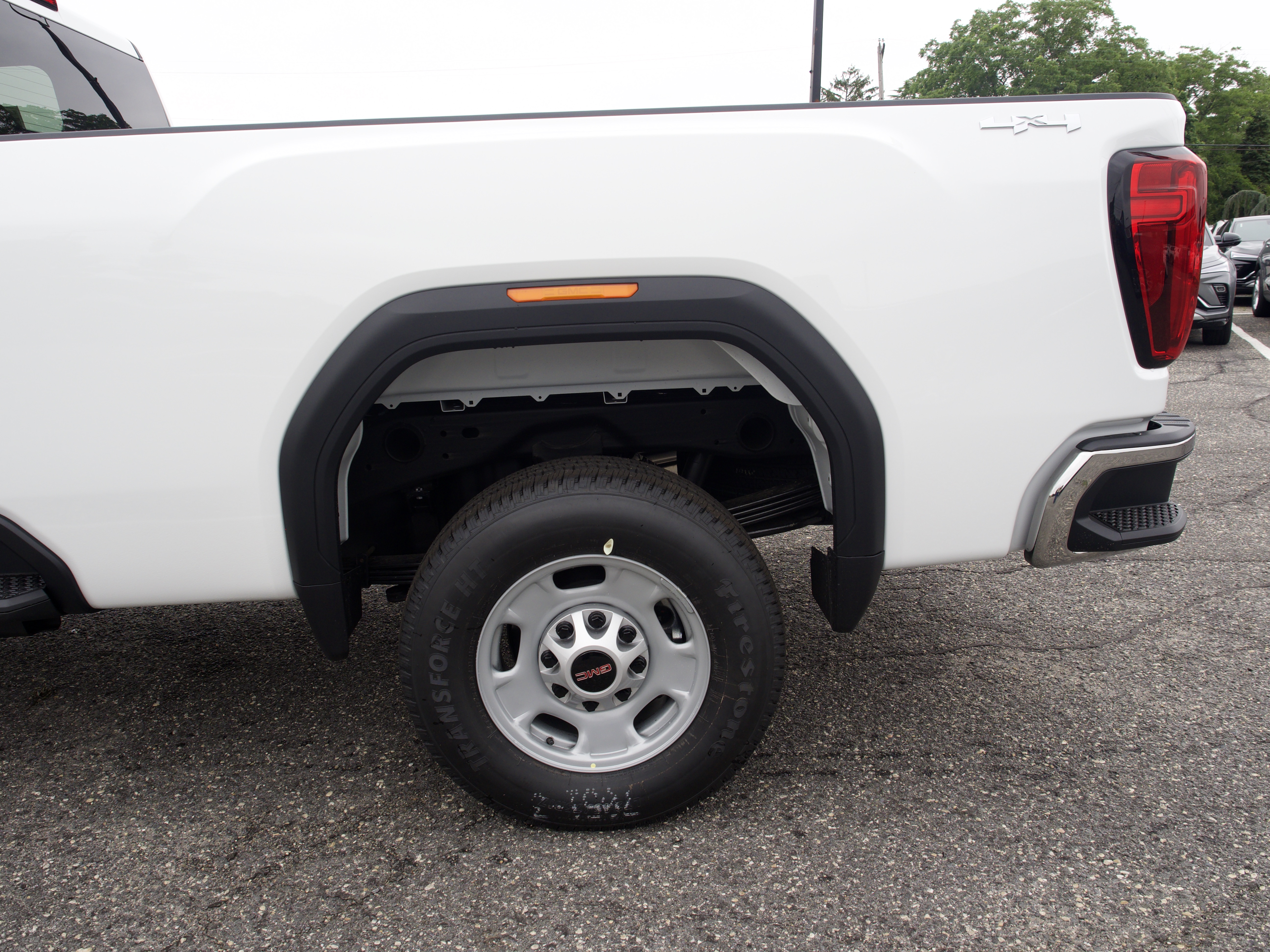 New 2026 Summit White GMC Pro image 11