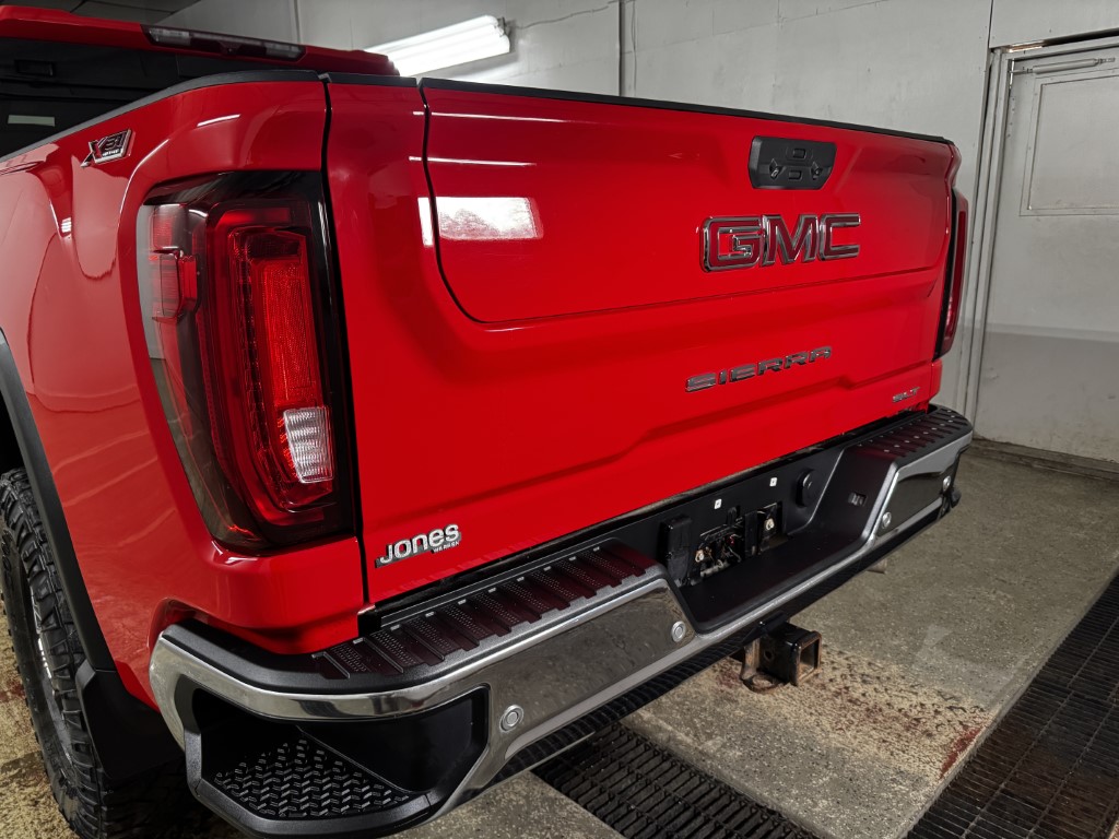 2021 GMC Sierra 2500HD SLT - Photo 11