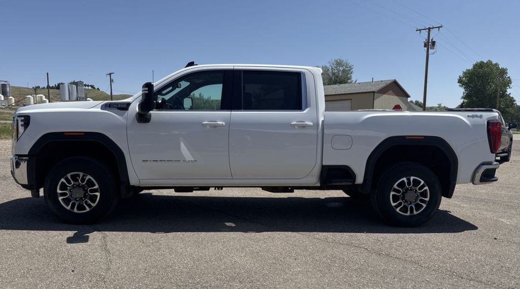 2024 Gmc Sierra 3500 HD SLE photo 3