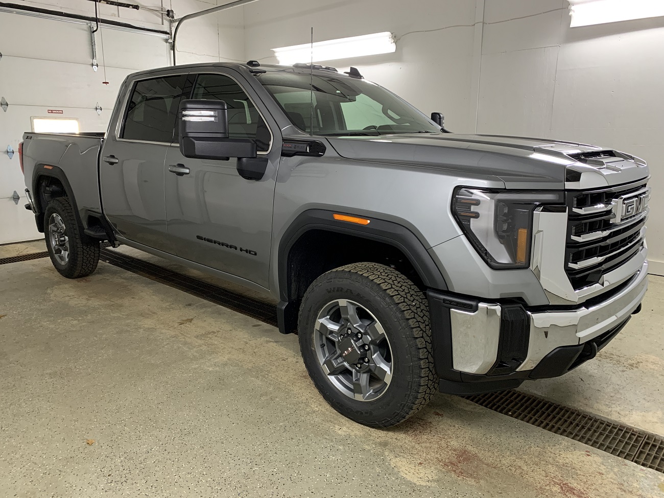 2026 GMC Sierra 2500HD SLE's photo