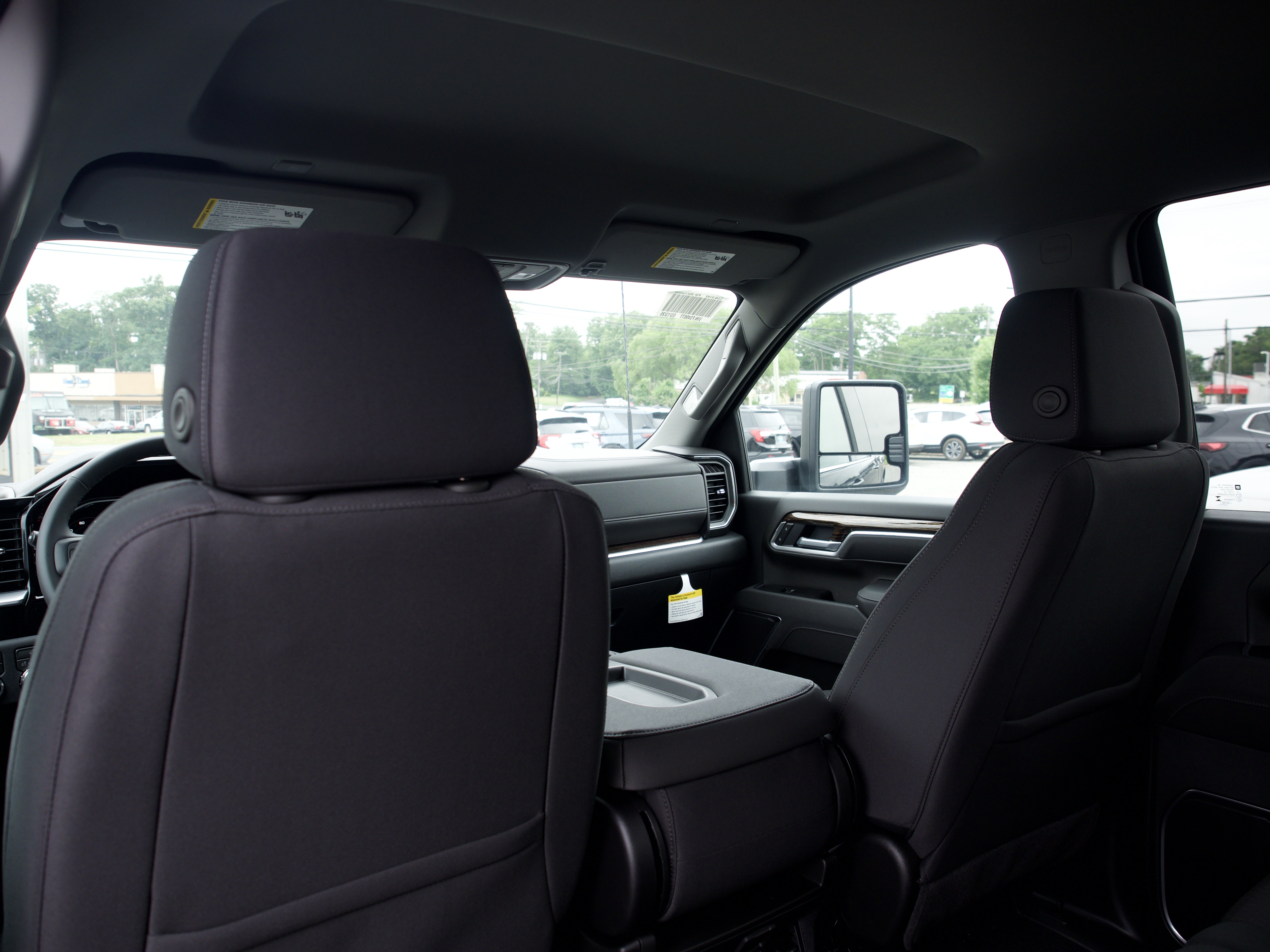 New 2026 Onyx Black GMC SLE image 18