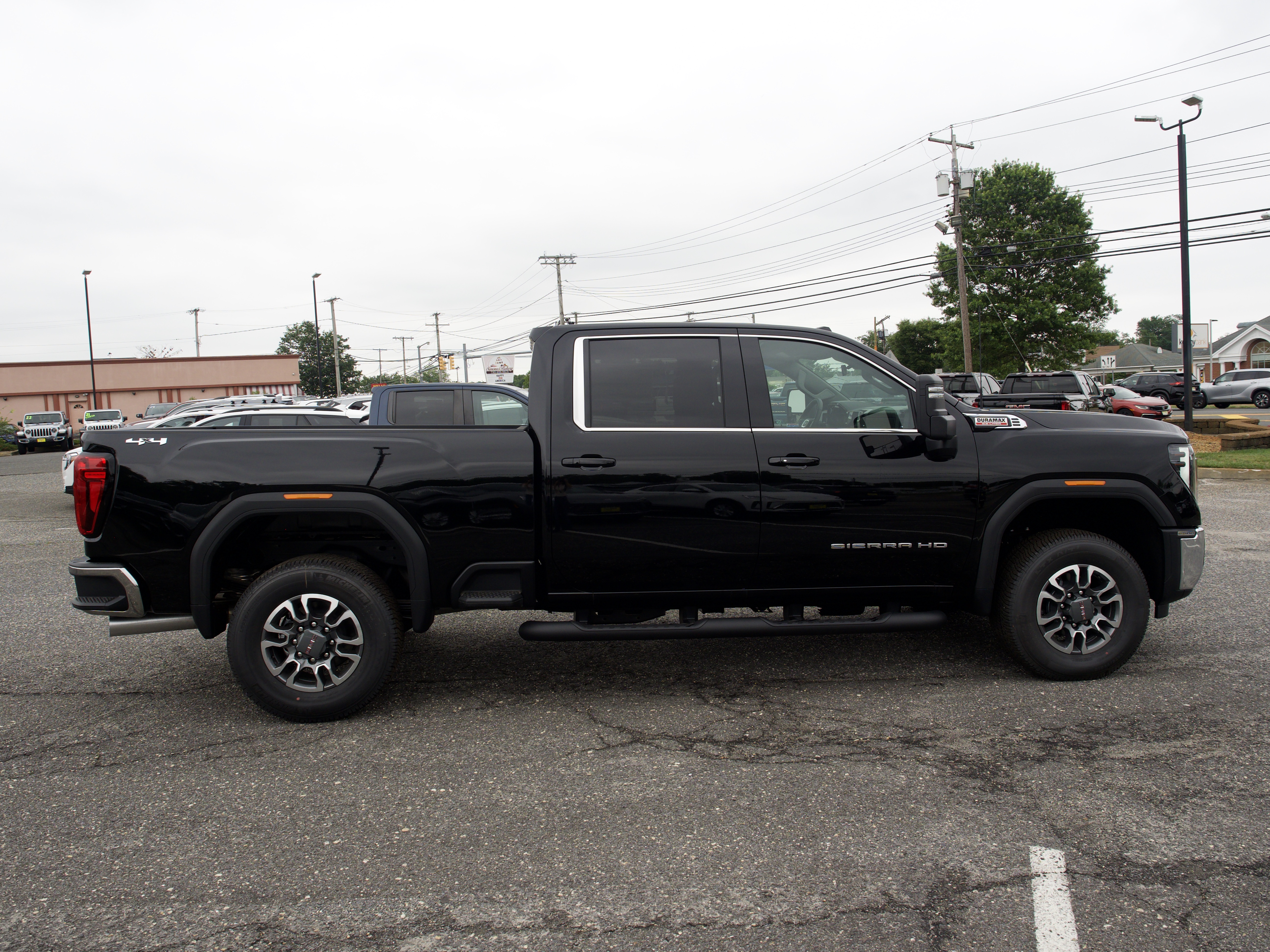 New 2026 Onyx Black GMC SLE image 6