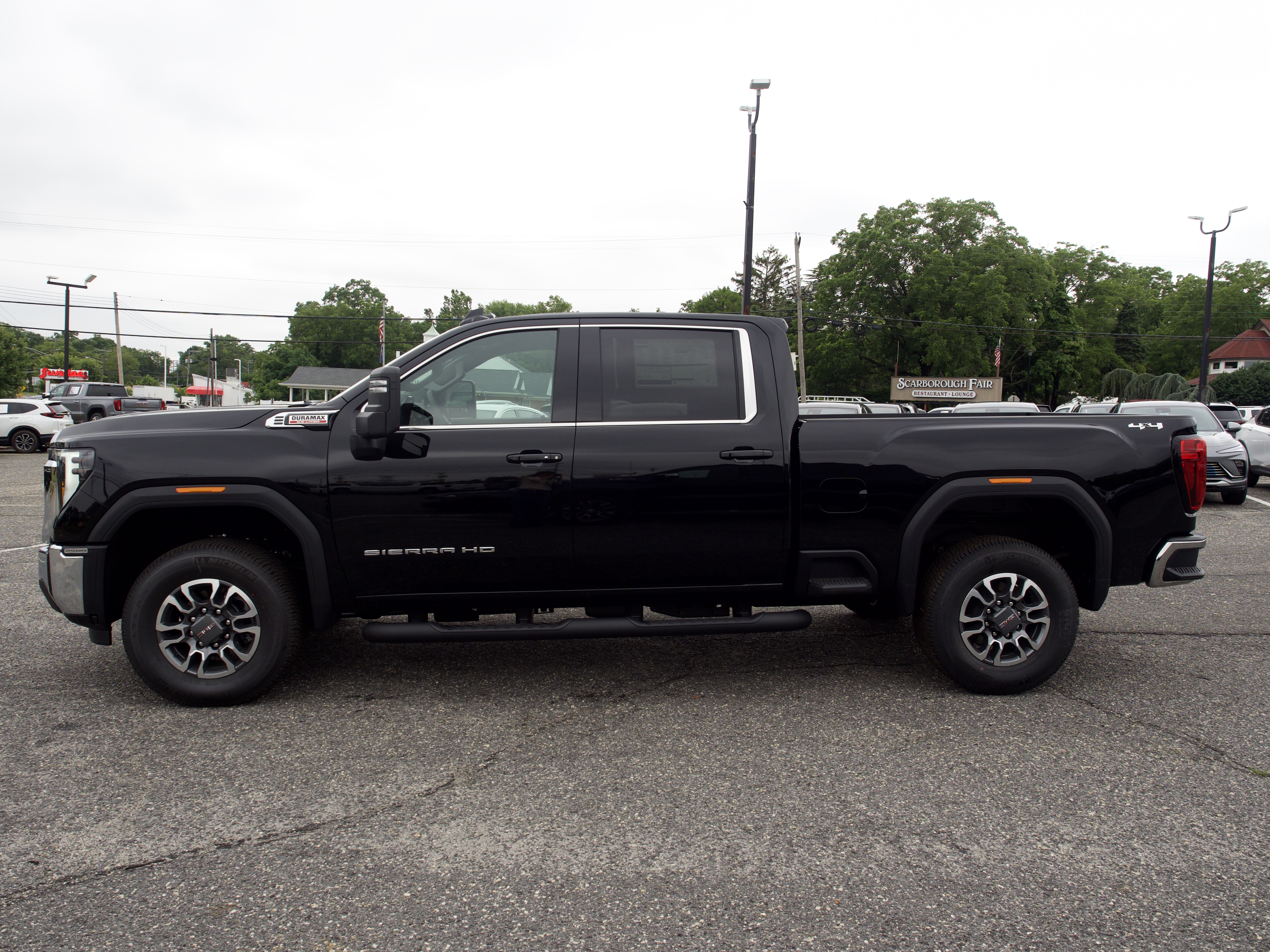 New 2026 Onyx Black GMC SLE image 5