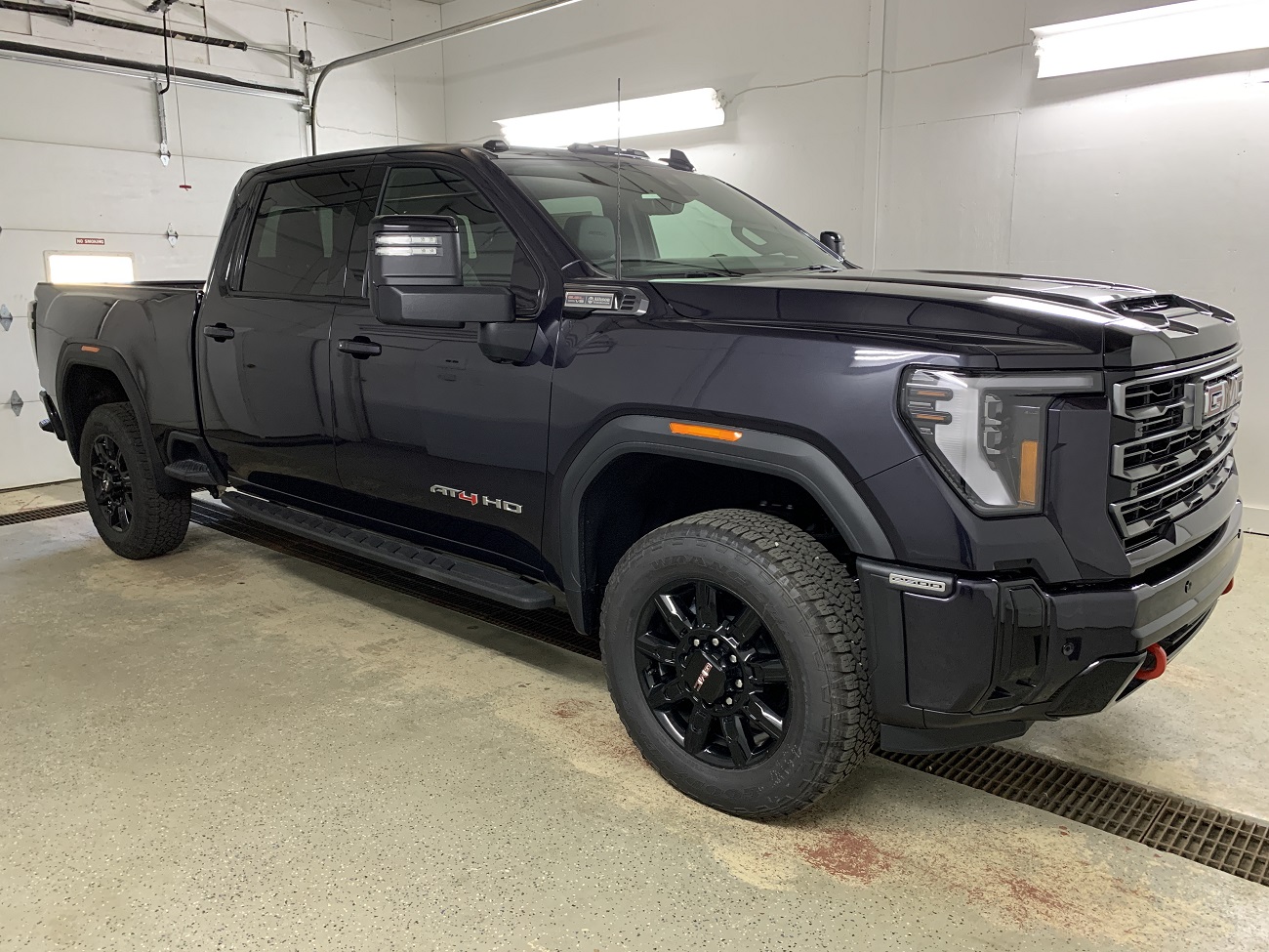 2025 GMC Sierra 2500HD AT4's photo