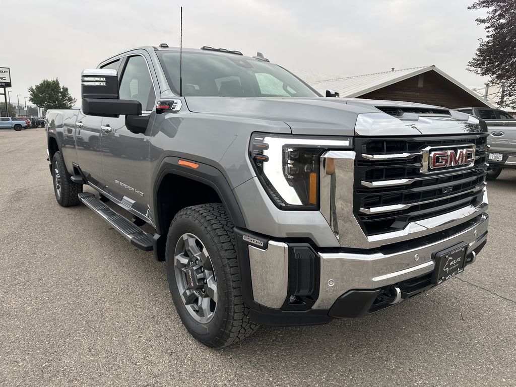 2025 GMC Sierra 3500HD SLT's photo