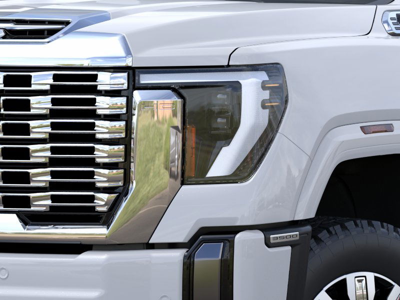 2026 Gmc Sierra 3500 HD Denali photo 9