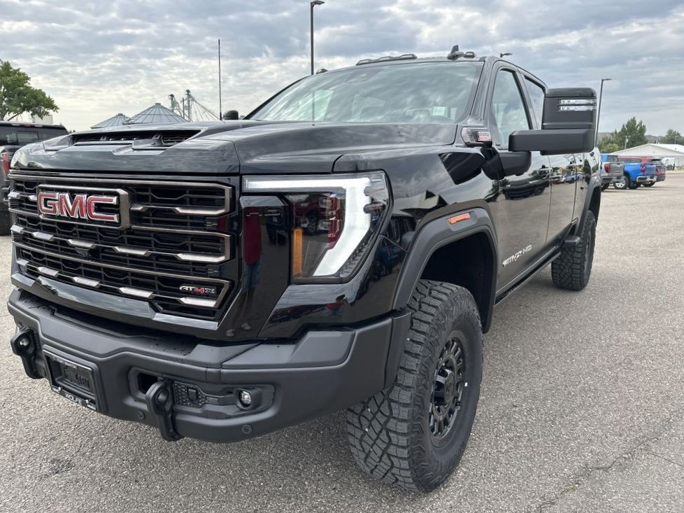 2025 Gmc Sierra 2500 HD AT4X photo 2