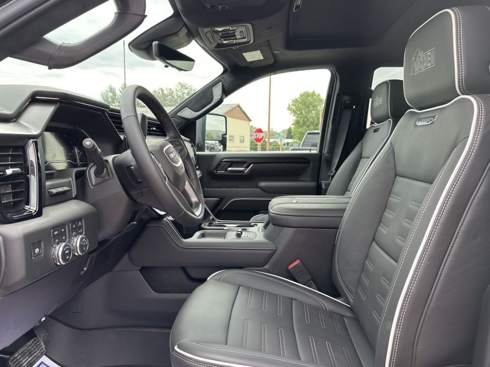 2025 Gmc Sierra 2500 HD AT4X photo 4