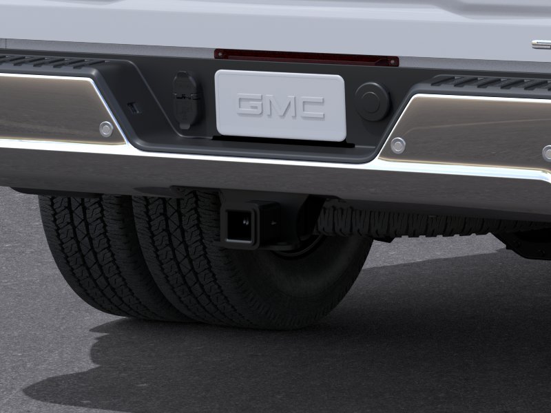 Used 2026 Summit White GMC SLE DRW image 38