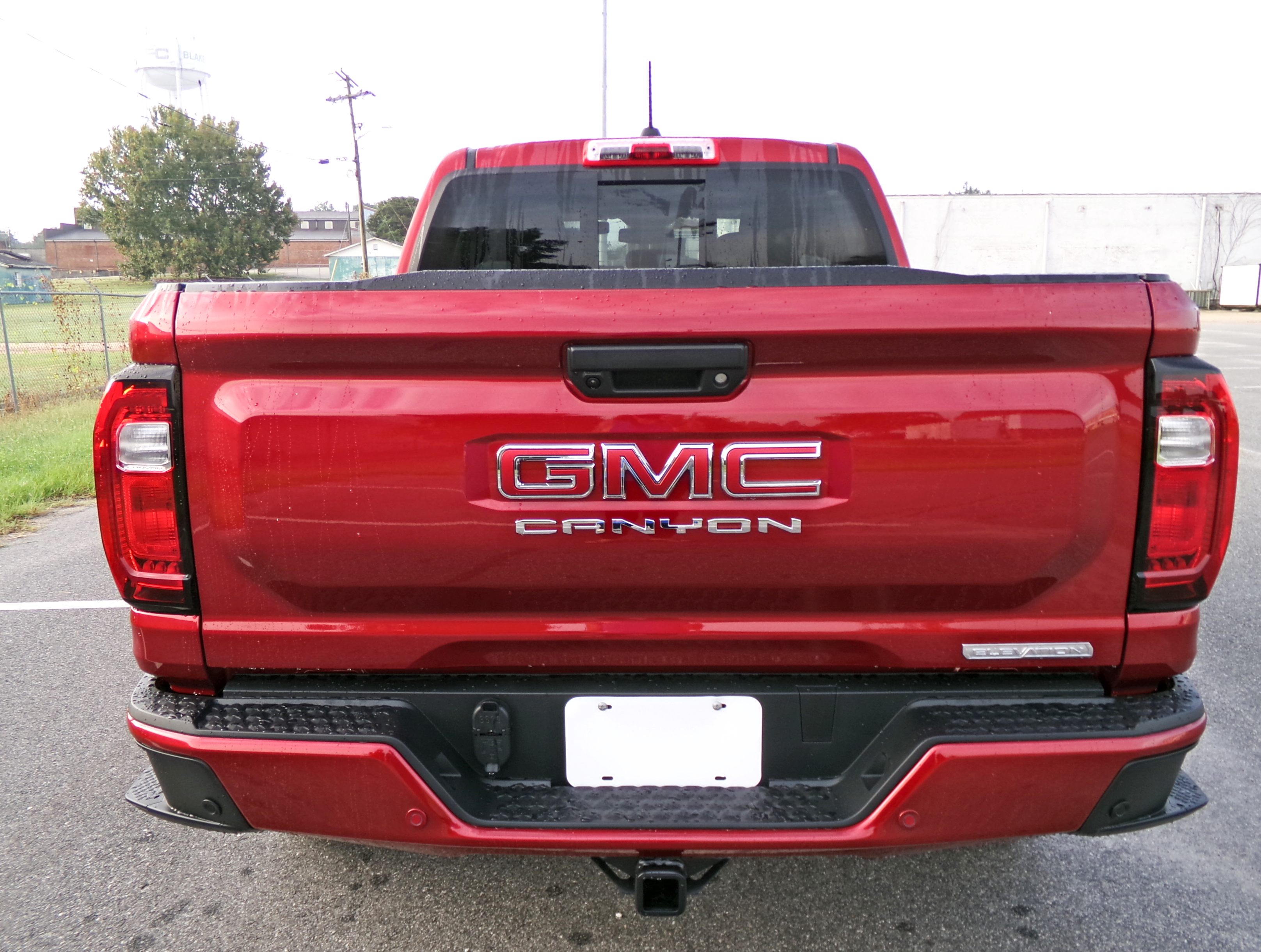 New 2026 Volcanic Red Tintcoat GMC Elevation image 4