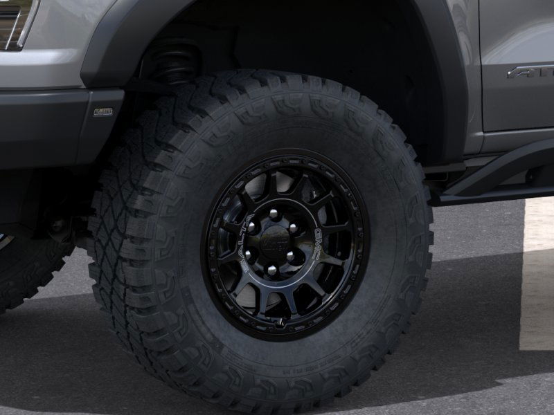 2025 GMC CANYON - Image 26