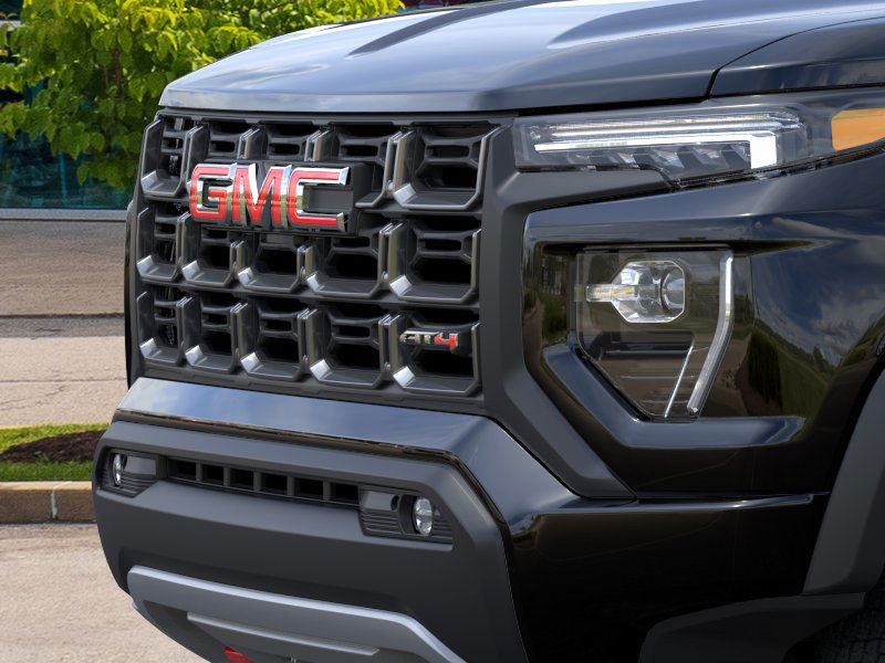 Canyon Crew Cab AT4