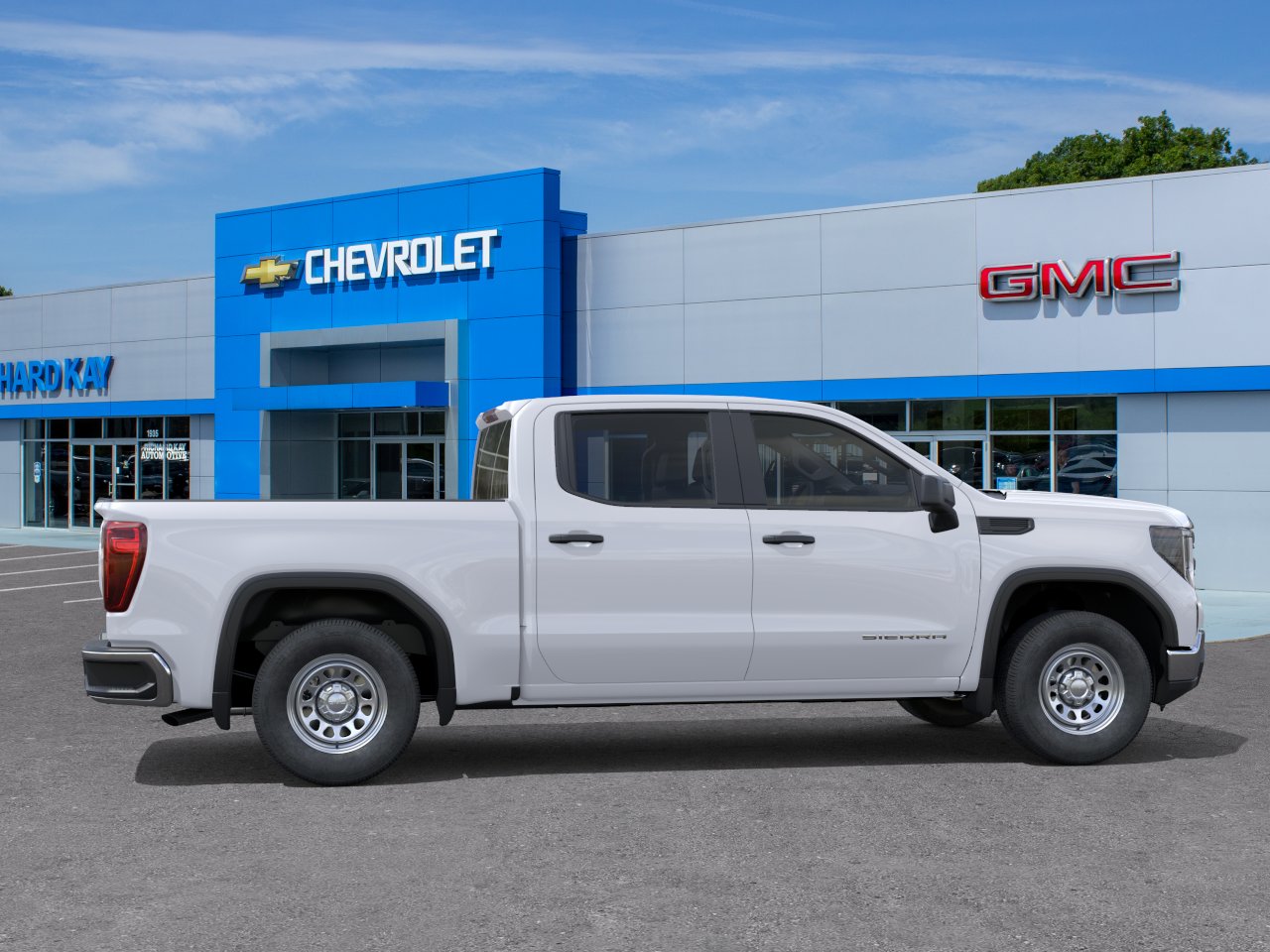 New 2026 Summit White GMC Pro image 29
