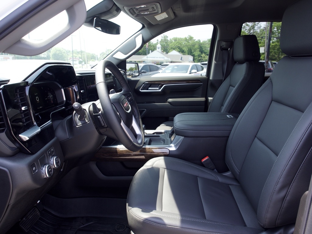 New 2026 Summit White GMC Elevation image 8