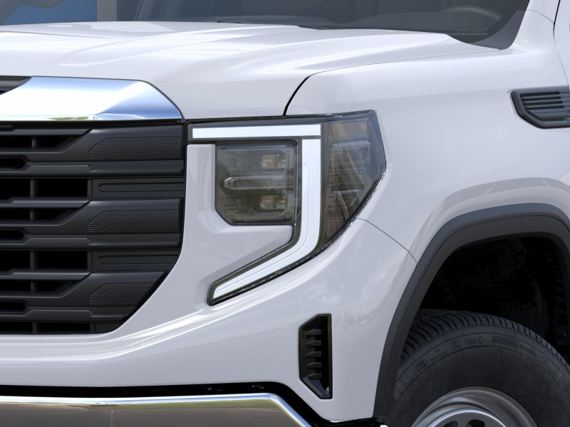 New 2026 Summit White GMC Pro image 34
