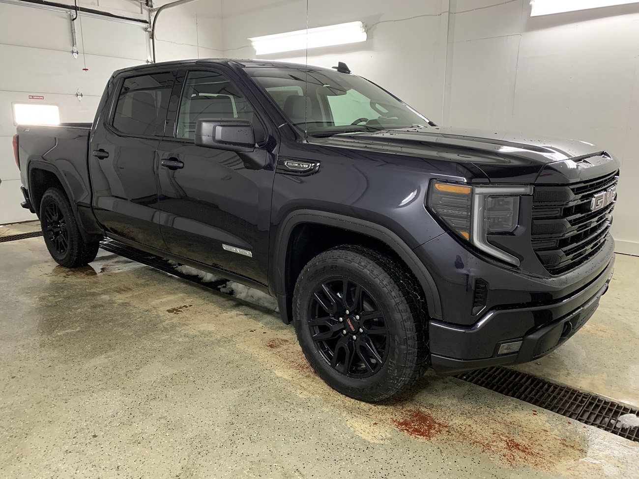 2026 GMC Sierra 1500 Elevation's photo