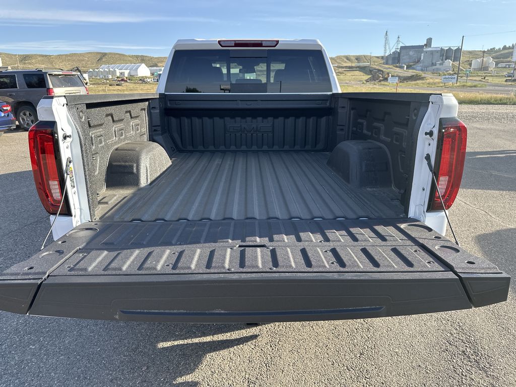2026 Gmc Sierra 1500 SLT photo 19