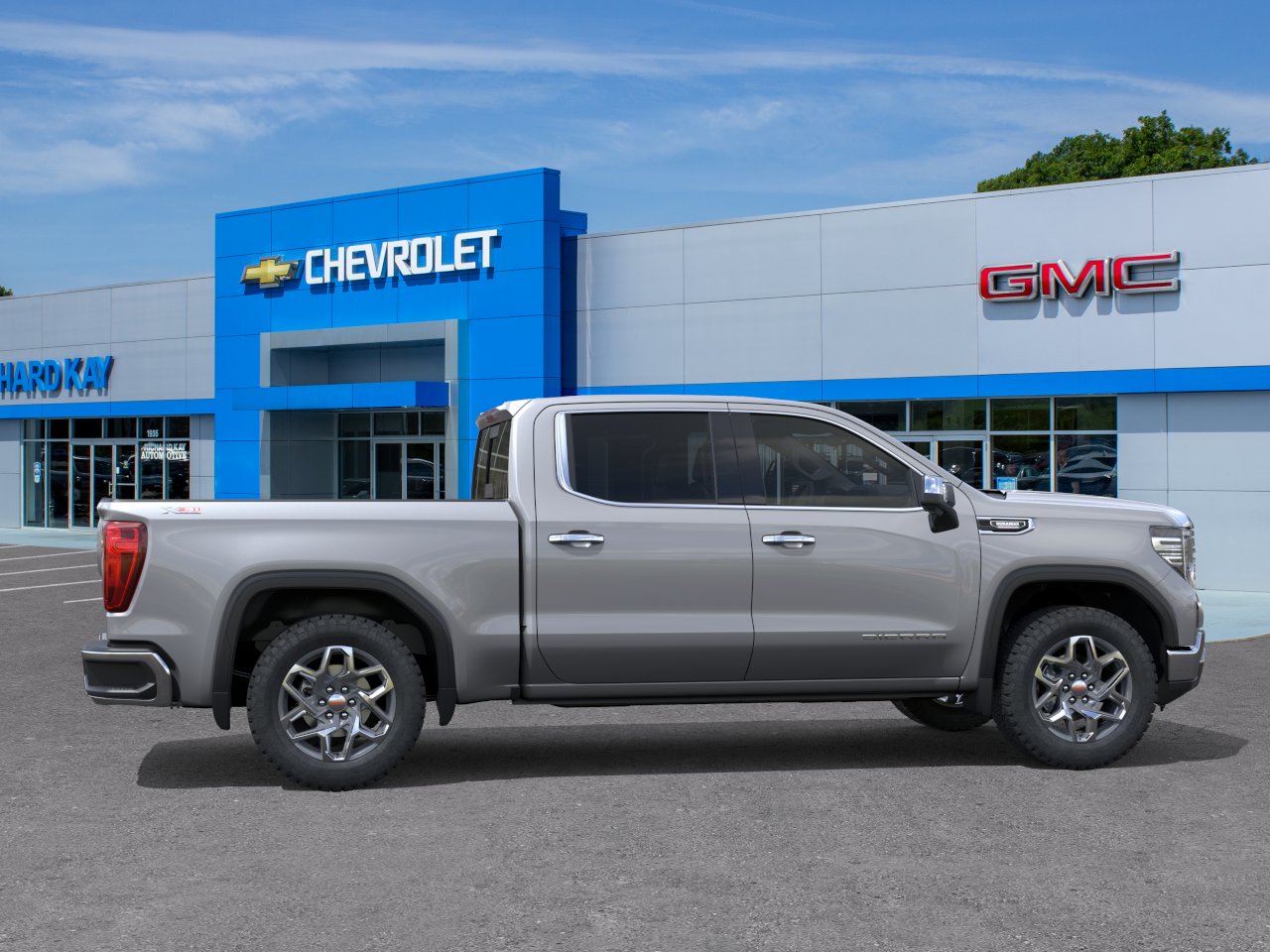 New 2026 Sterling Metallic GMC SLT image 29