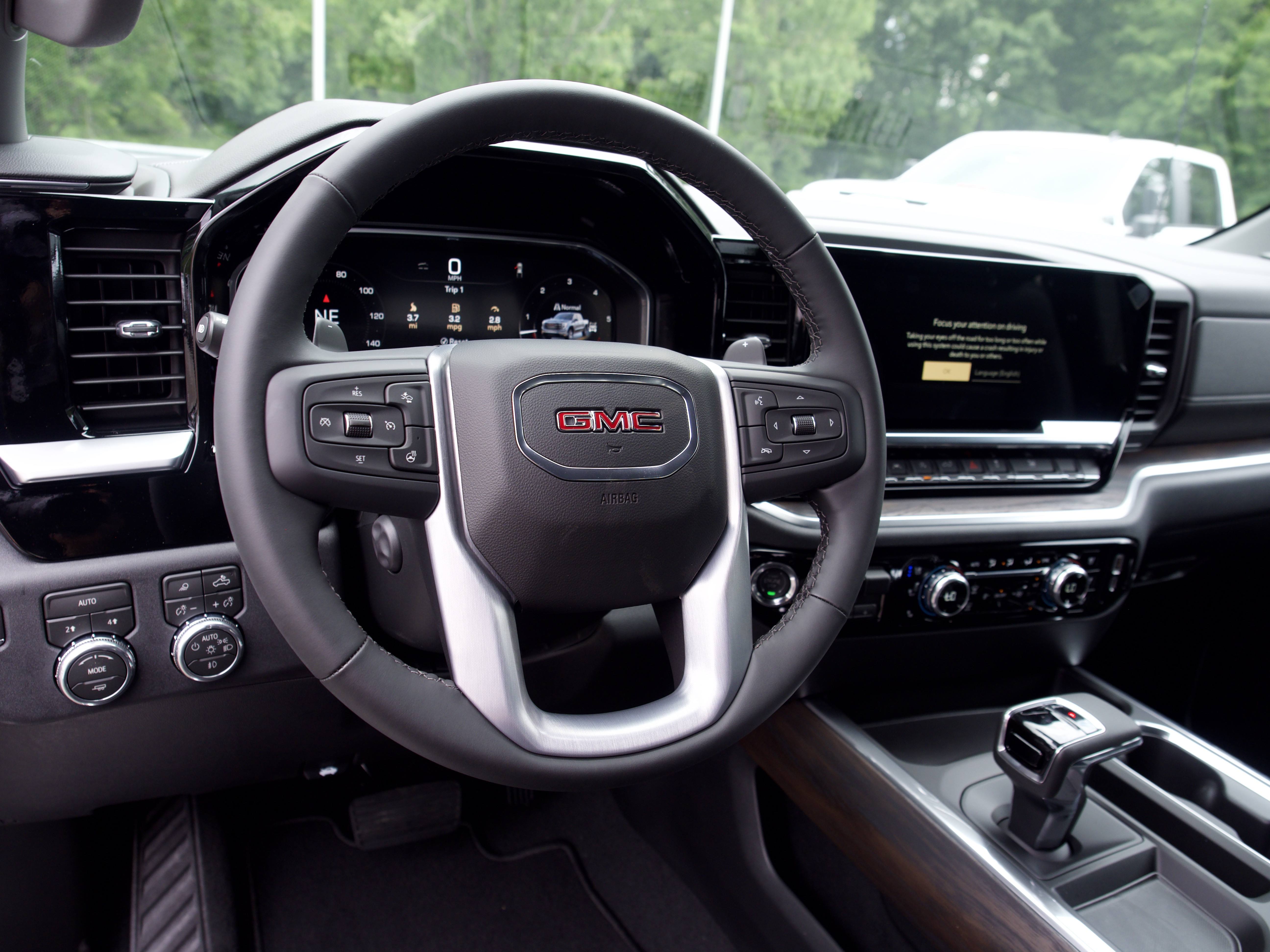 2026 GMC Sierra 1500 SLT - Photo 13