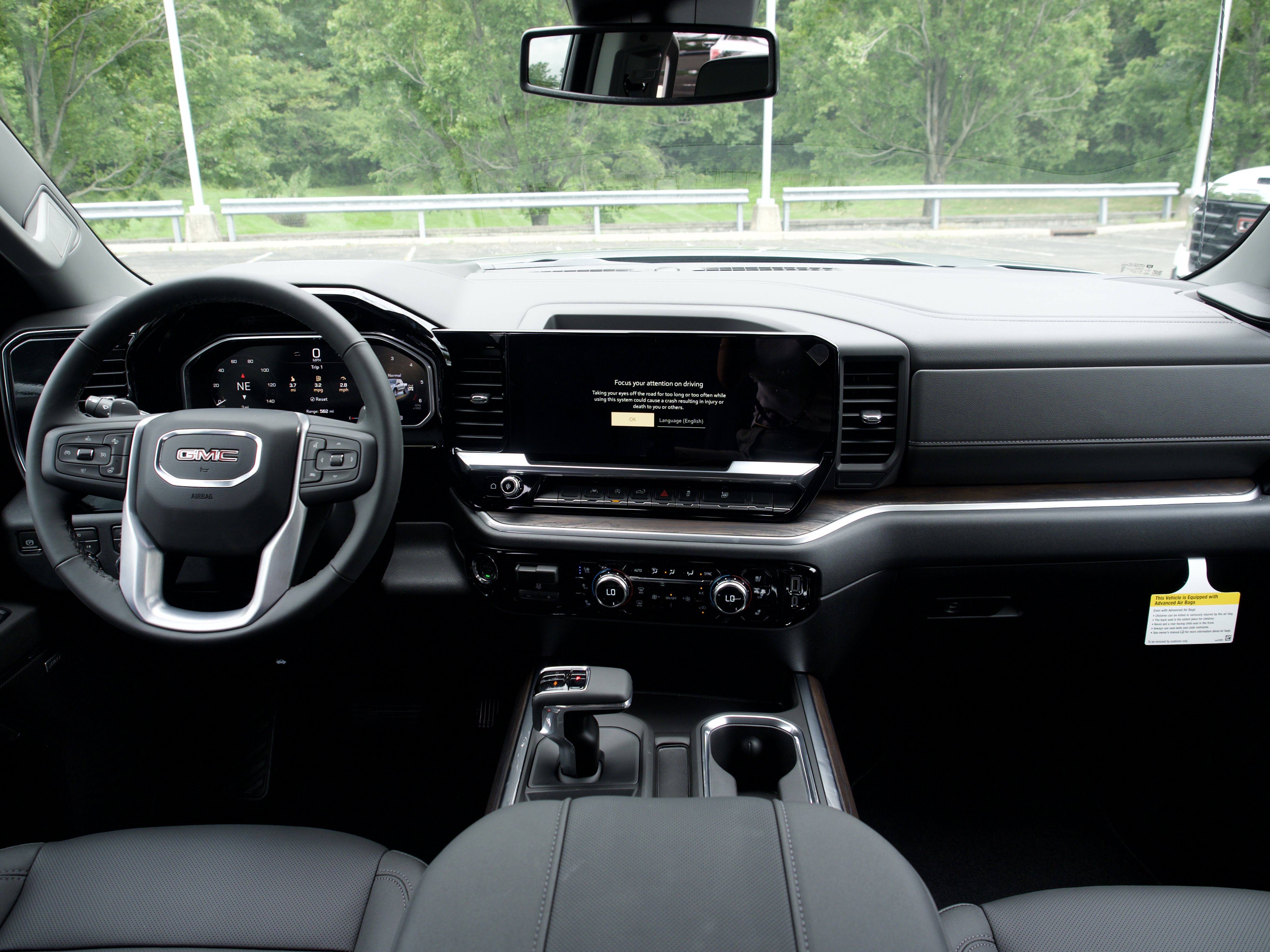 2026 GMC Sierra 1500 SLT - Photo 18