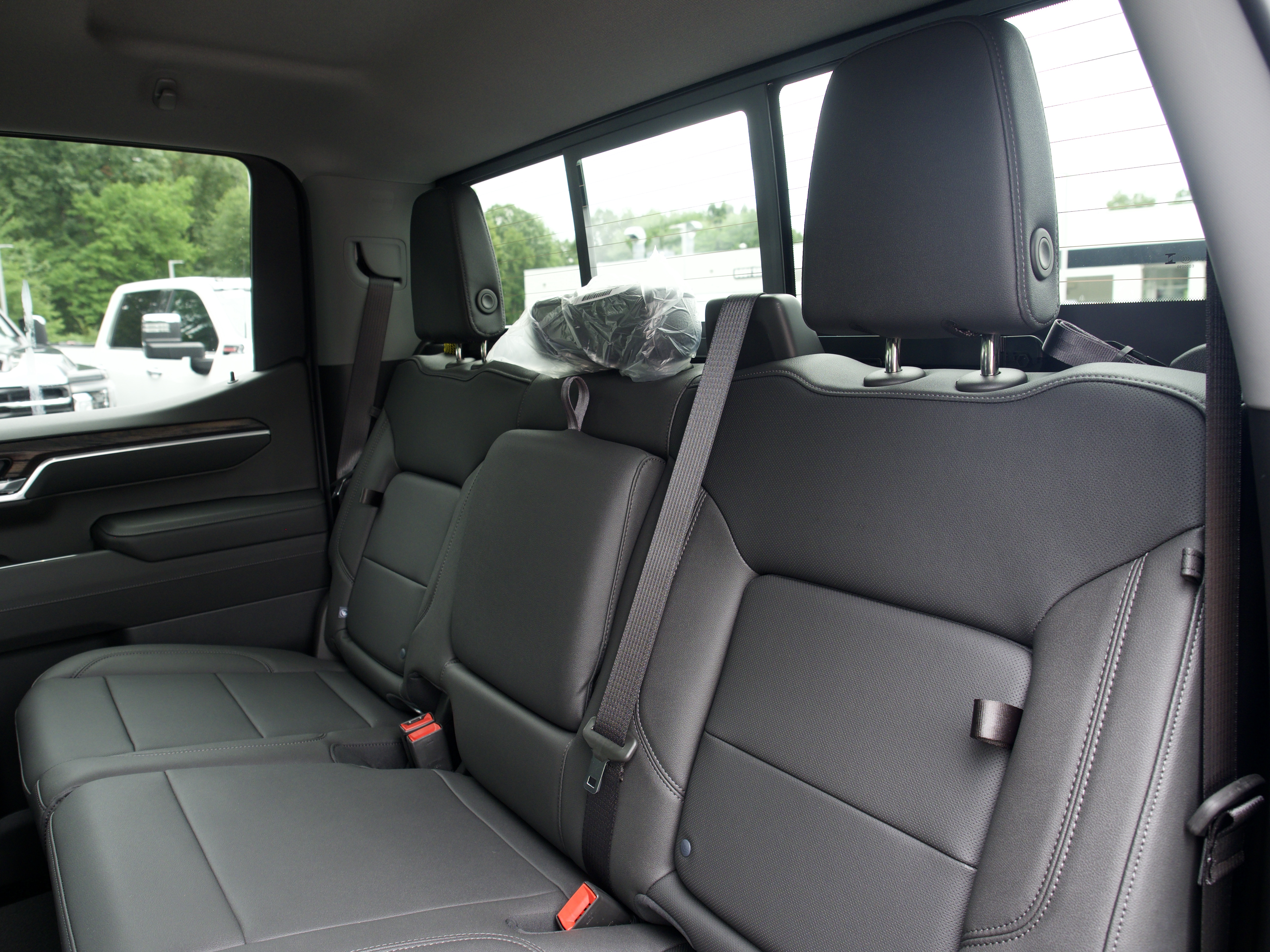 2026 GMC Sierra 1500 SLT - Photo 16