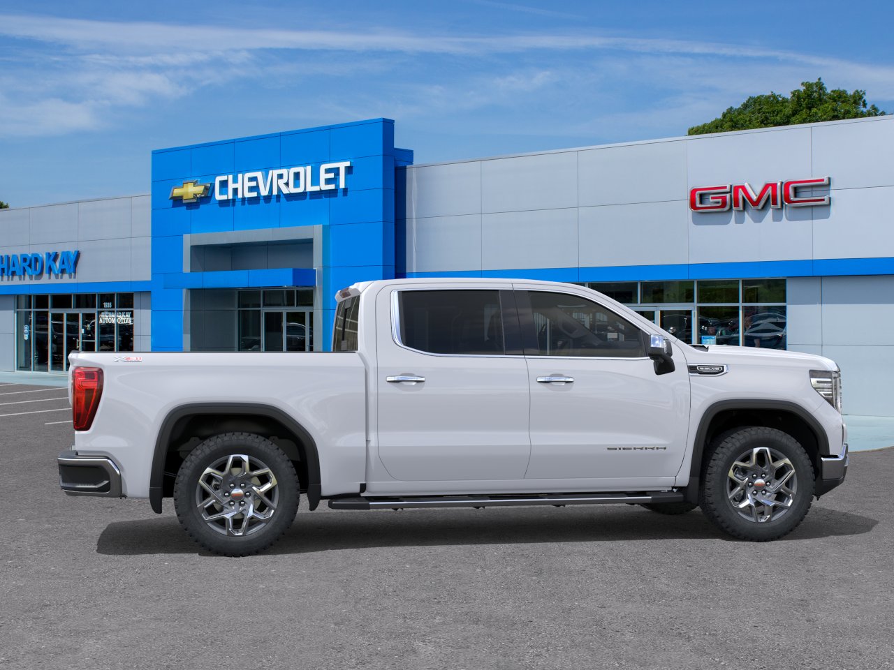 New 2026 Summit White GMC SLT image 29