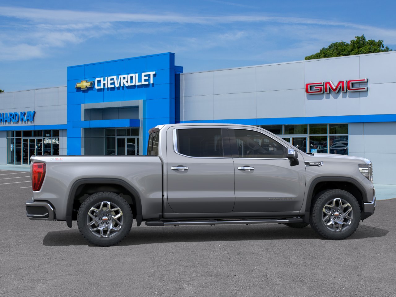 New 2026 Sterling Metallic GMC SLT image 29