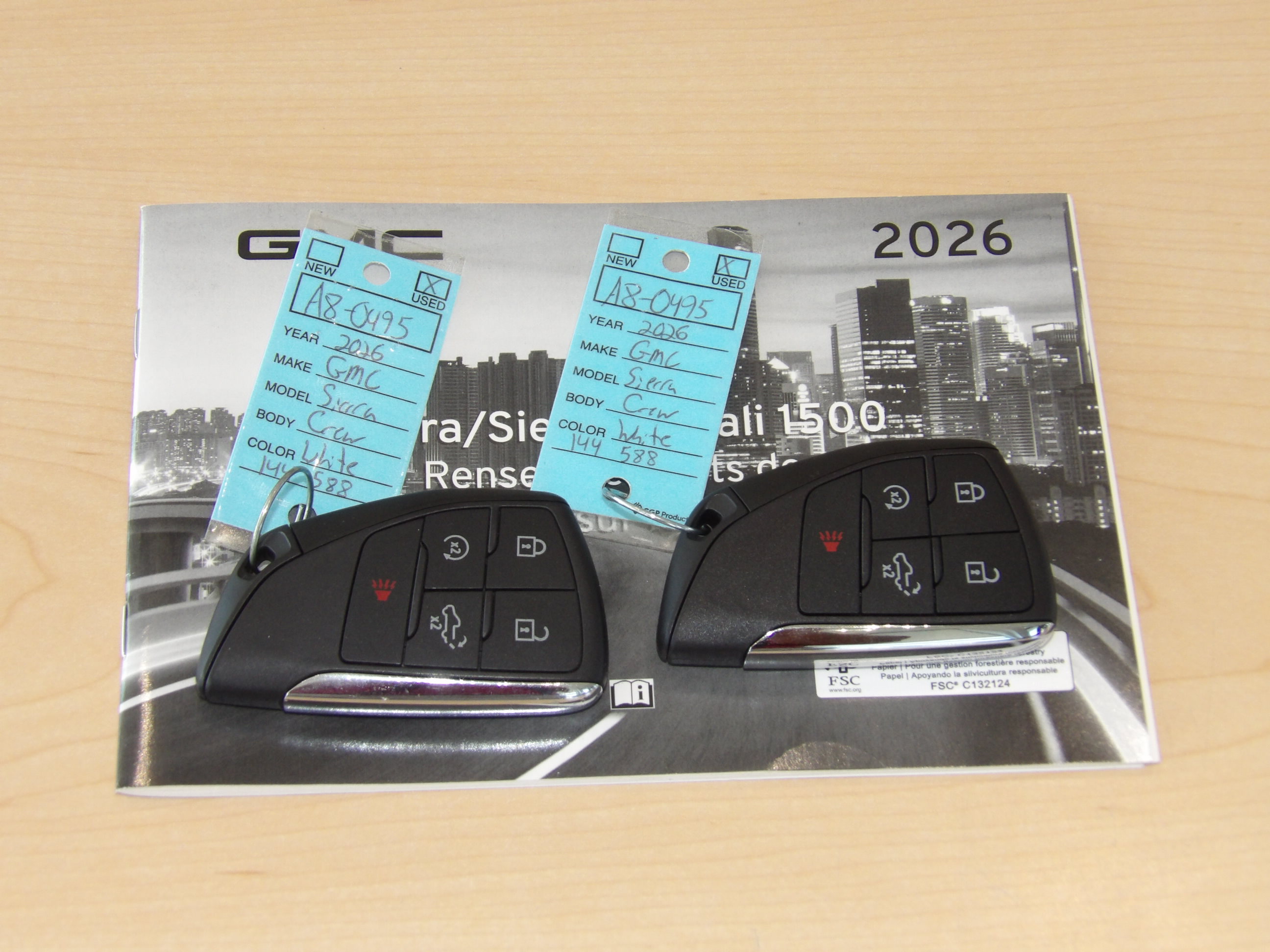 Used 2026 Summit White GMC SLT image 35