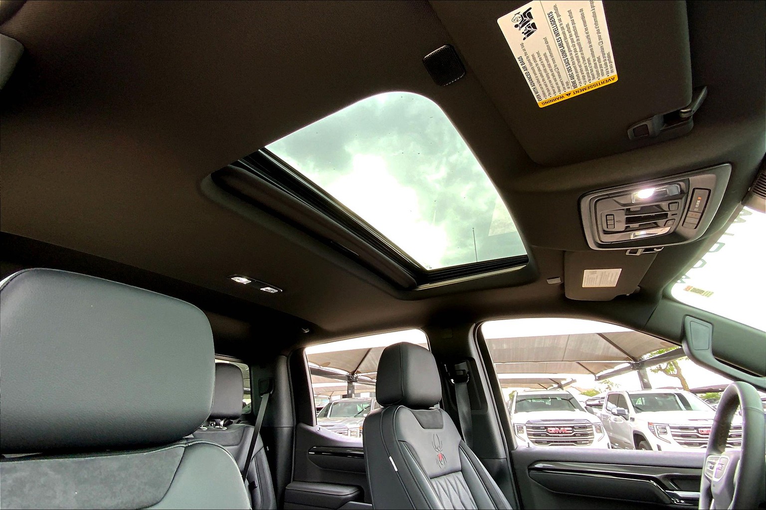 2025 GMC Sierra 1500 AT4 - Photo 13