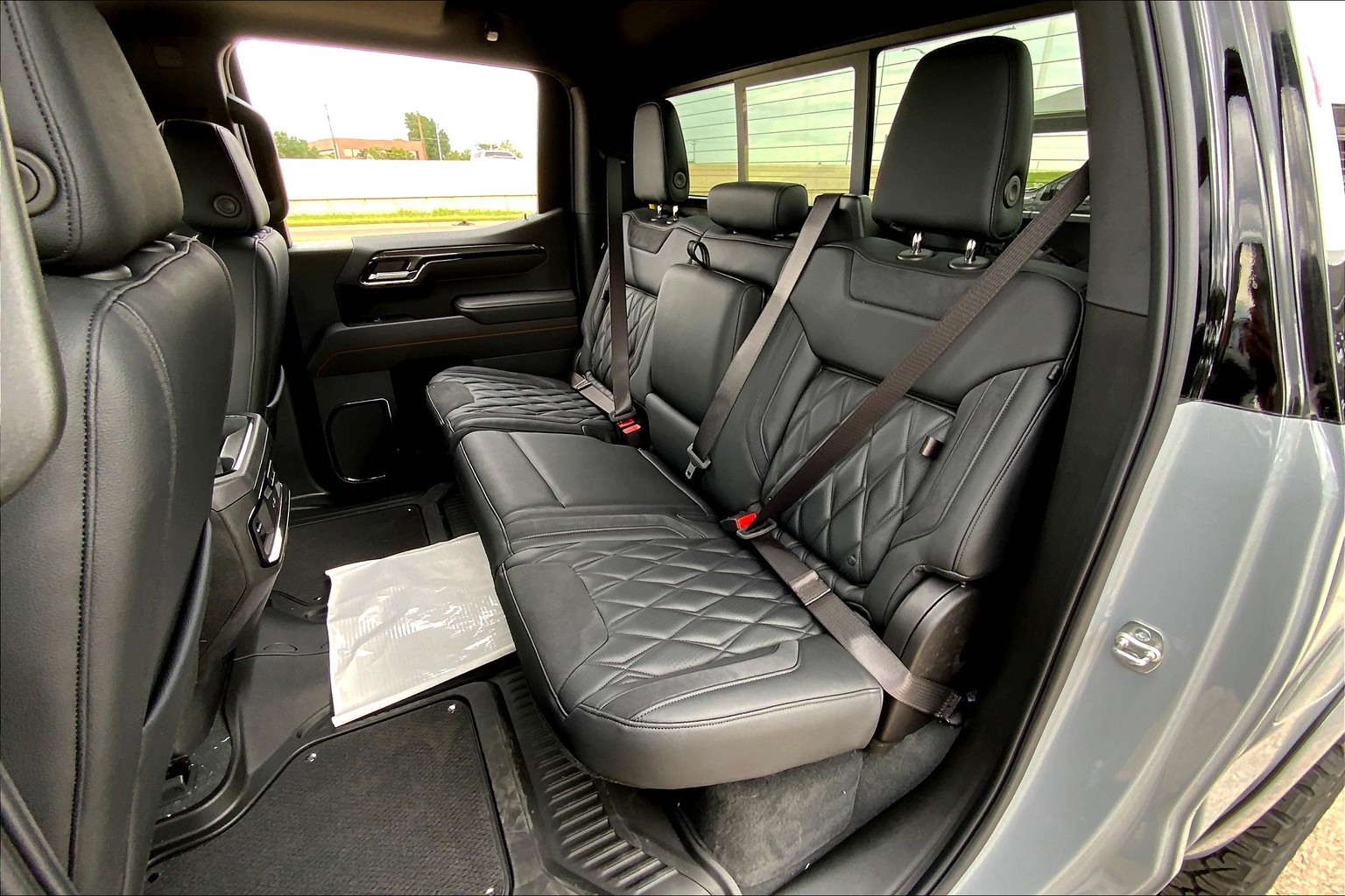 2025 GMC Sierra 1500 AT4 - Photo 25