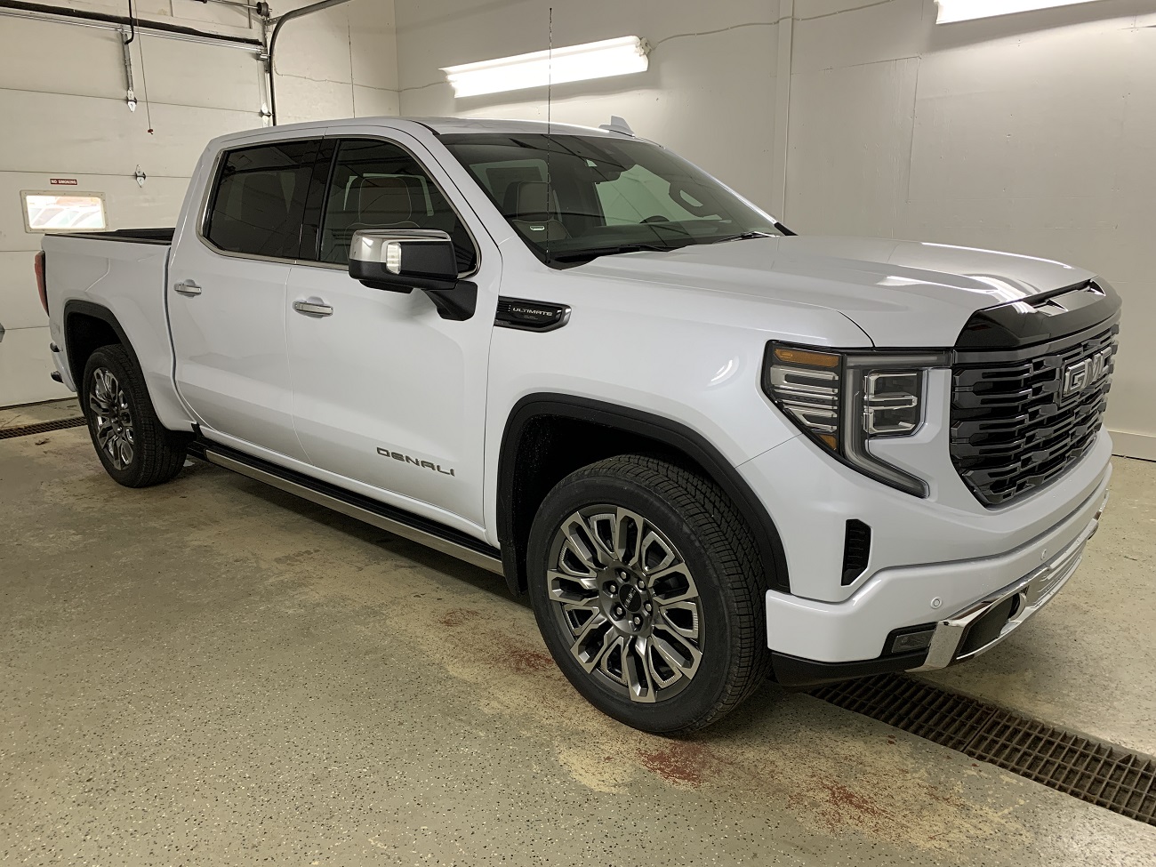 2026 GMC Sierra 1500 Denali Ultimate's photo