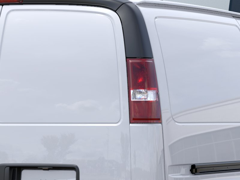 New 2026 Summit White GMC Work Van image 35