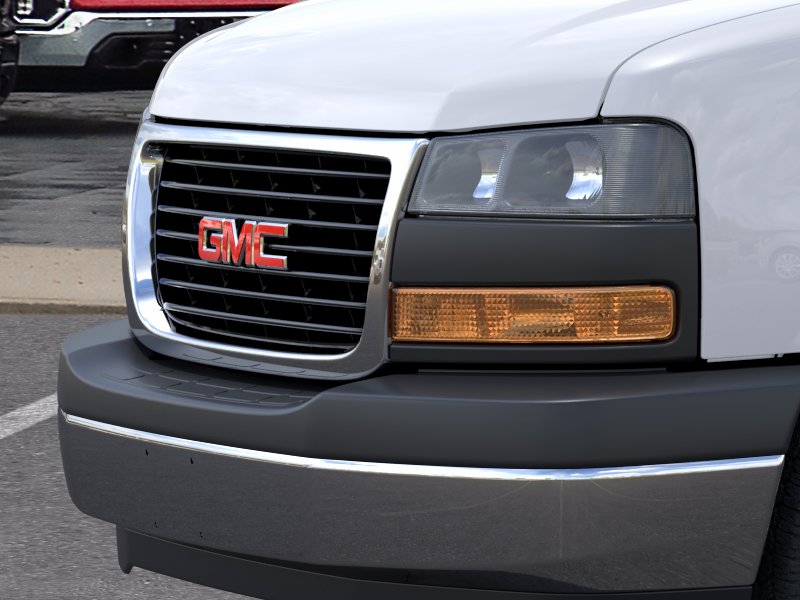 New 2026 Summit White GMC Work Van image 39