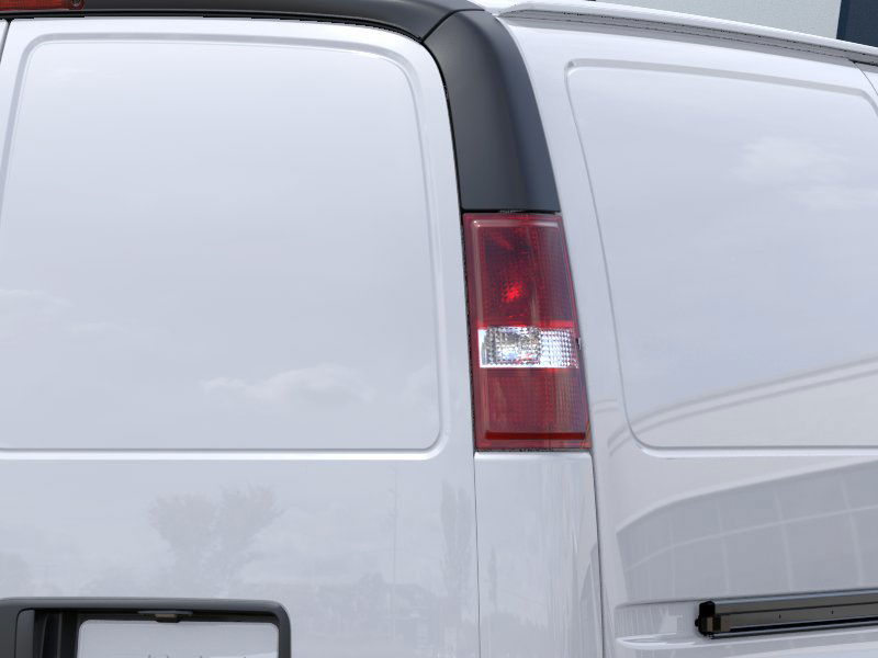 2025 Gmc Savana Cargo 2500 photo 6
