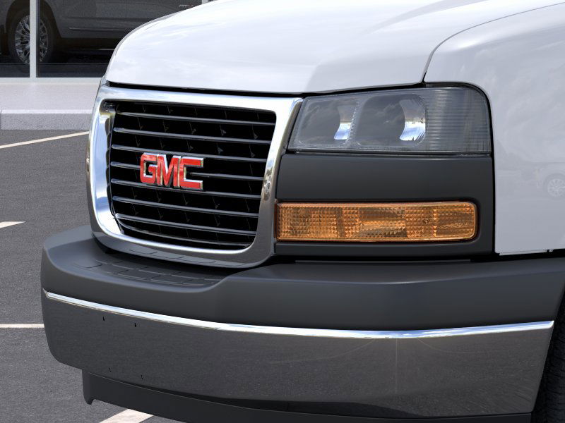 2025 GMC Savana Cargo Work Van - Photo 37