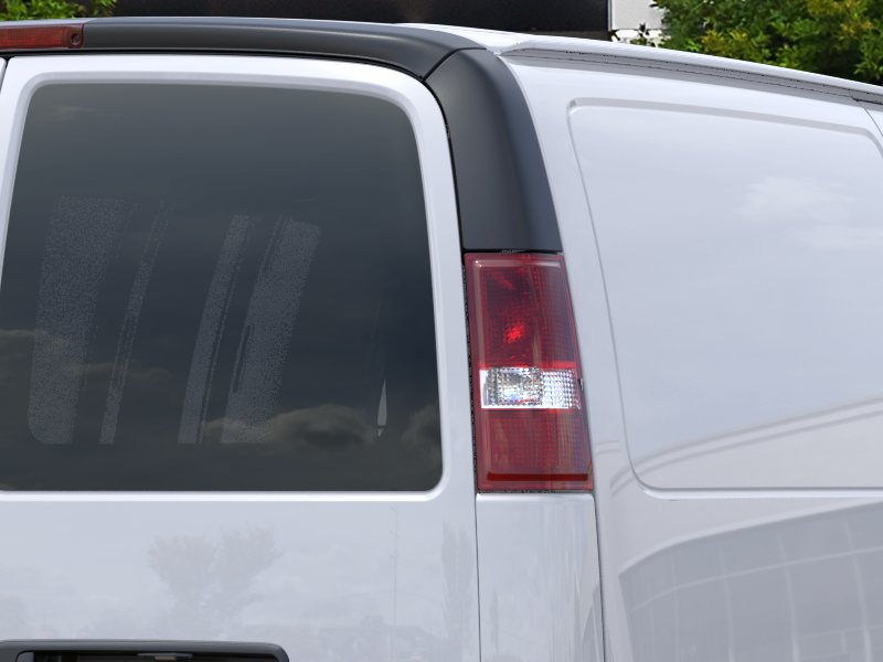 New 2027 Summit White GMC Work Van image 37