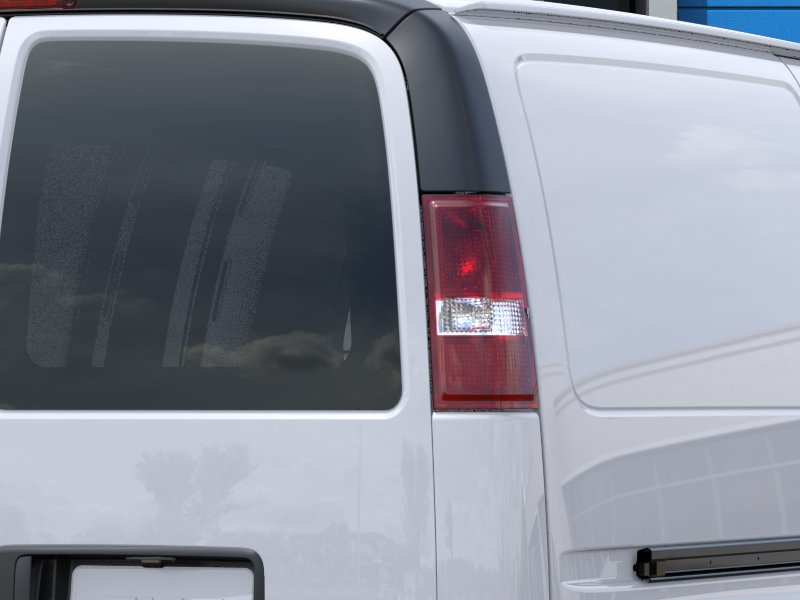 New 2026 Summit White GMC Work Van image 35