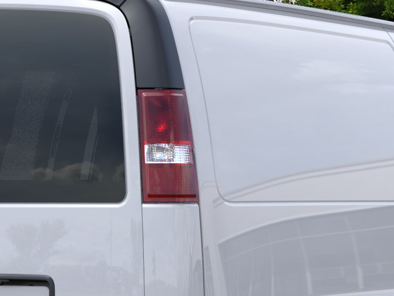 New 2026 Summit White GMC Work Van image 37