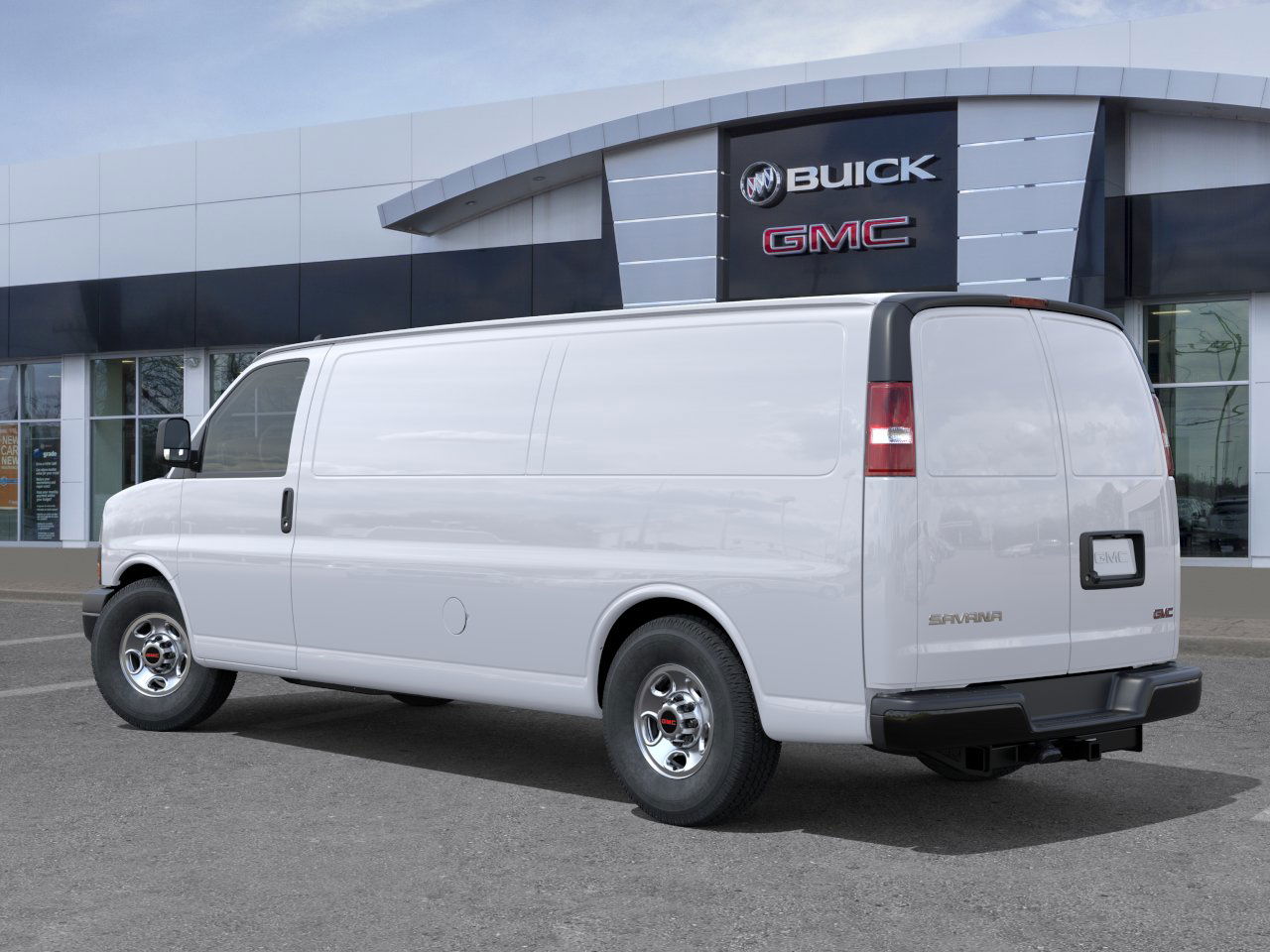 2025 GMC SAVANA - Image 34