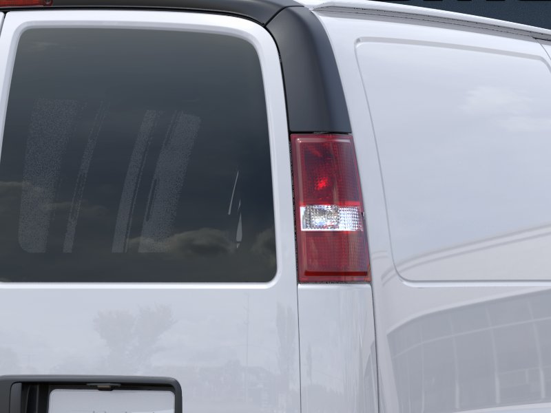 2025 GMC Savana Cargo Work Van - Photo 35