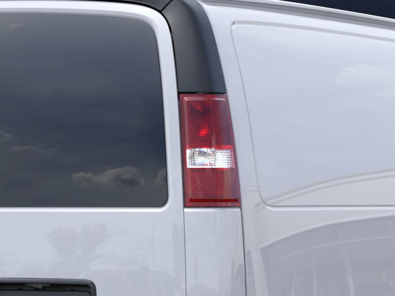 Savana Cargo 3500 w/Extended Wheelbase