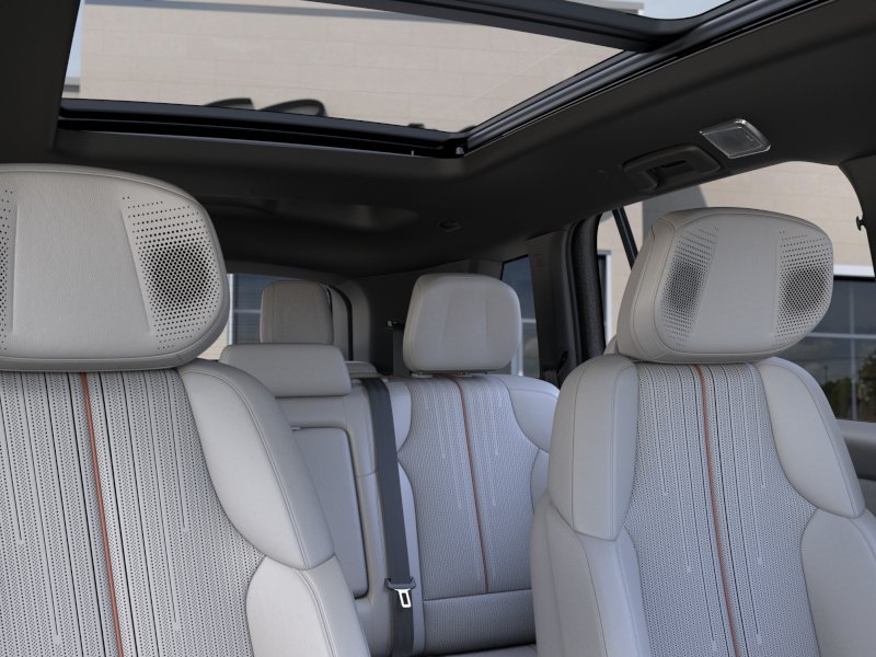 2027 Cadillac VISTIQ Luxury - Photo 25