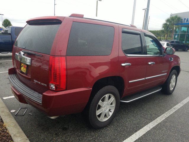 Pre-Owned 2009 Cadillac Escalade