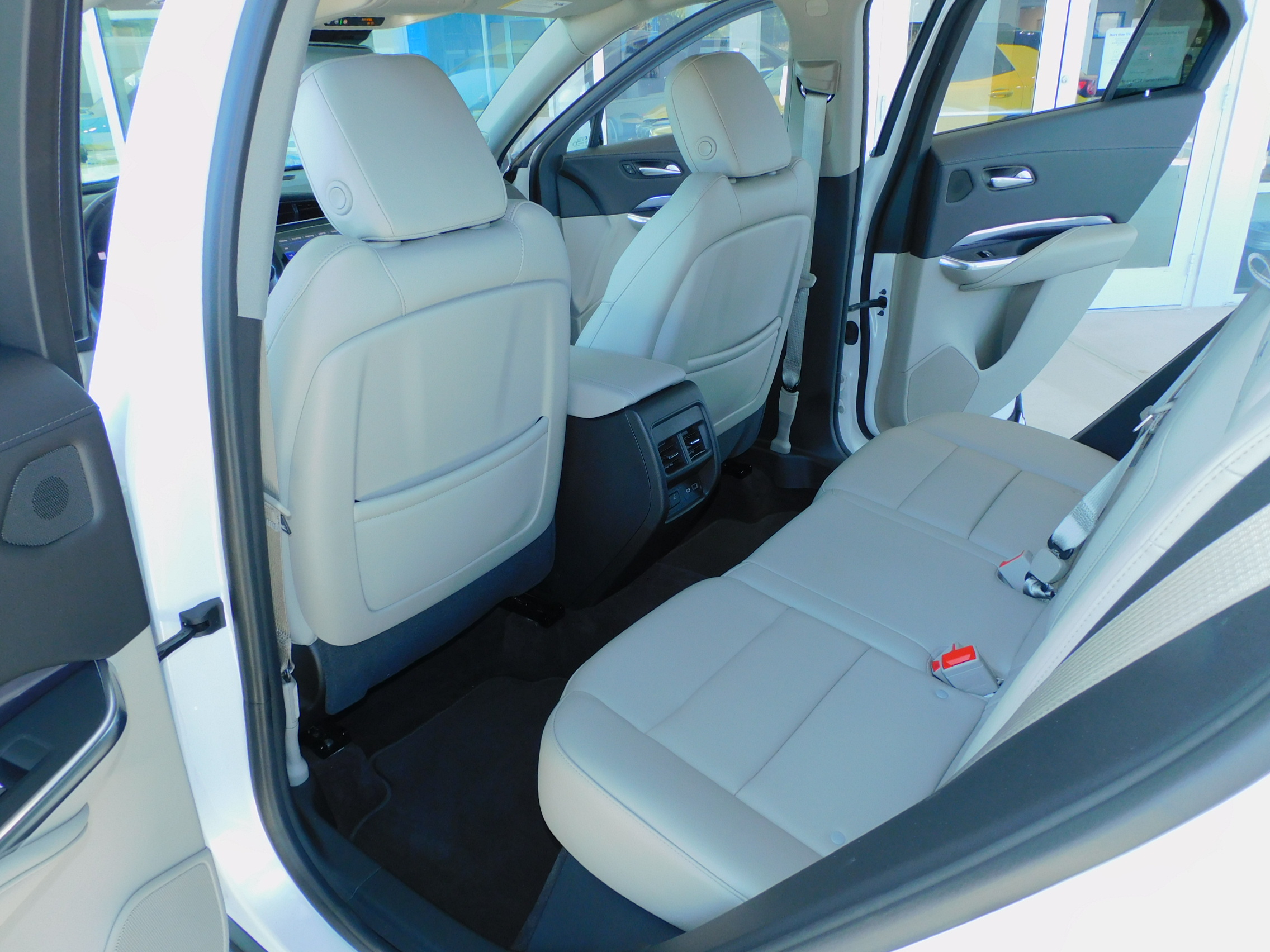 2023 Cadillac XT4 Luxury photo 17
