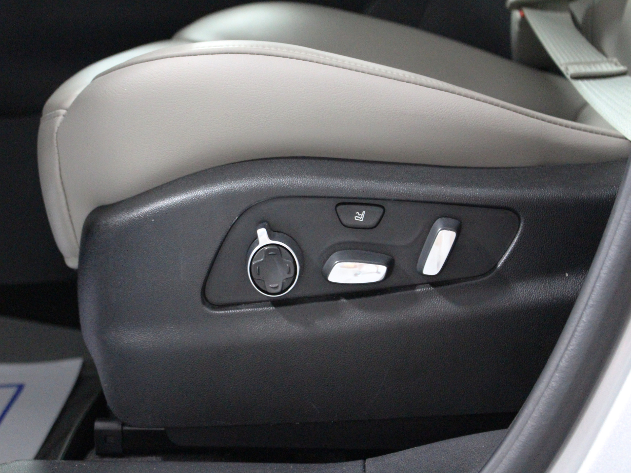 2019 Cadillac XT4 Premium Luxury - Photo 17