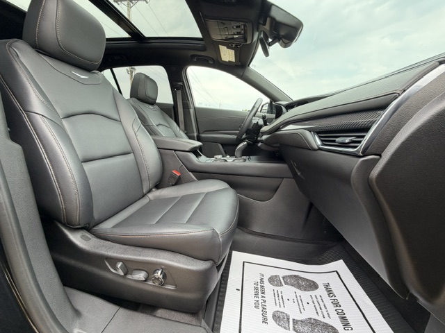 2023 Cadillac XT4 Sport - Photo 9
