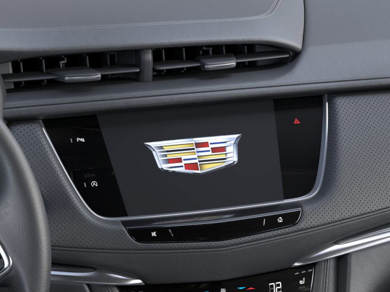 New 2024 Crystal White Tricoat Cadillac Luxury image 20