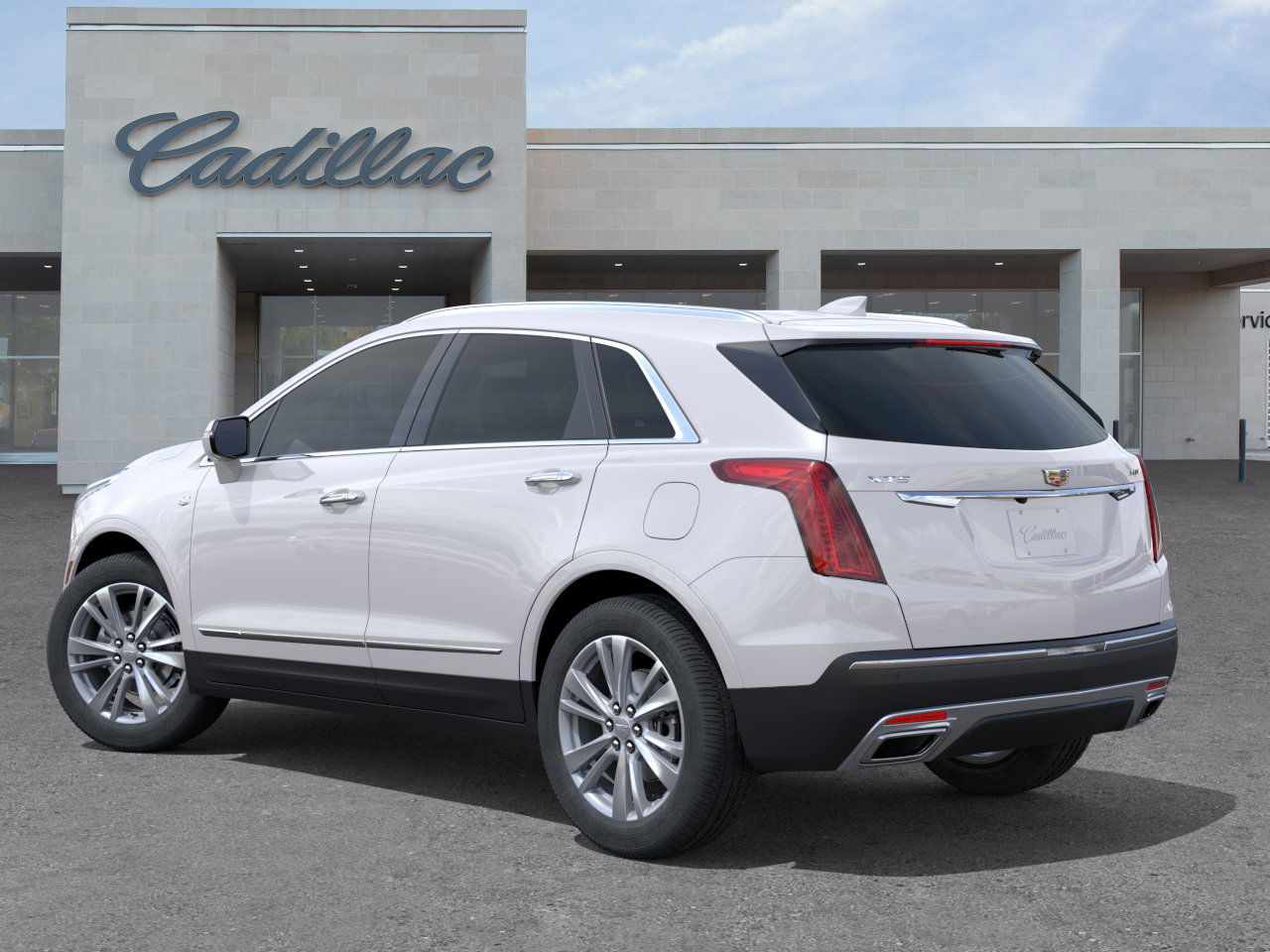 2025 Cadillac XT4 Premium Luxury photo 3