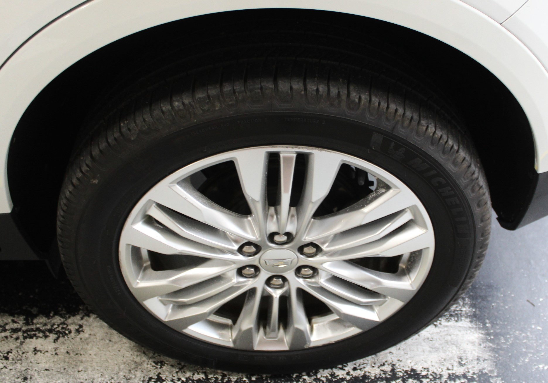 2017 Cadillac XT5 Premium Luxury photo 3