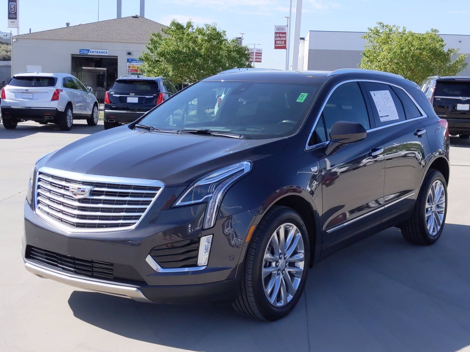 Pre-Owned 2017 Cadillac XT5 Platinum AWD ALL_WHEEL_DRIVE SUV